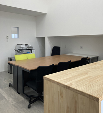 淡路島の新築オフィスの設計室